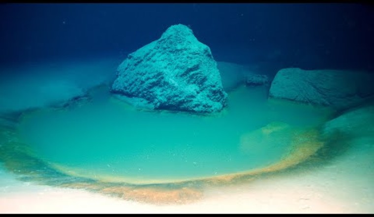 7 Unsolved Mysteries About the Deep Ocean