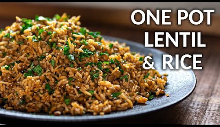 One Pot Lentil and Rice Inspired by Lebanese Mujadara