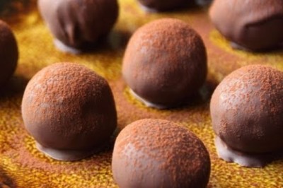 3 Ingredient Rum Balls