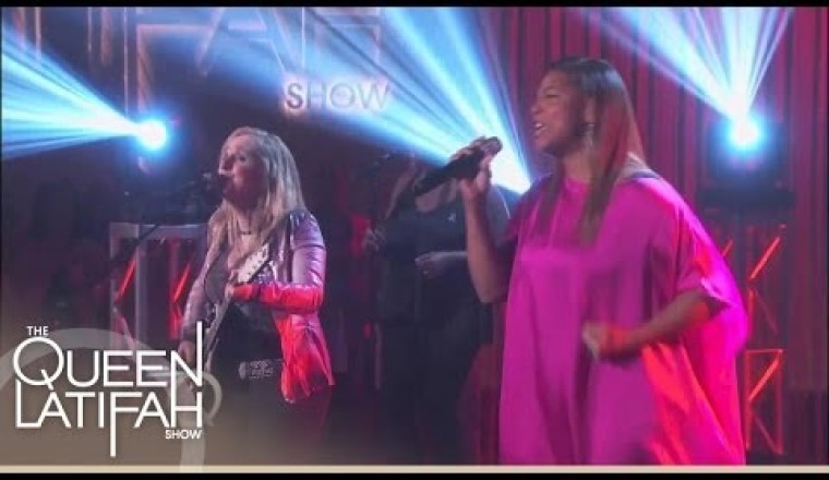 Melissa Etheridge and Queen Latifah Perform "The Chain" (2014)