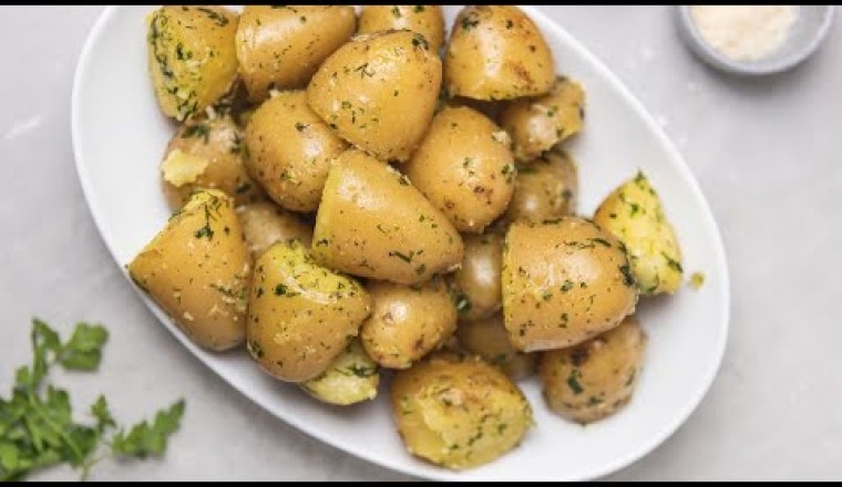 Buttery Boiled Potatoes with Fresh Herbs