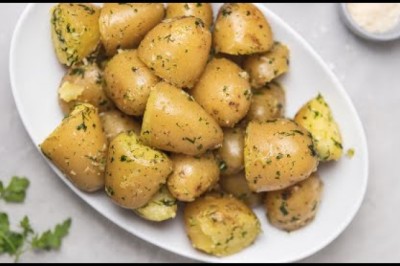 Buttery Boiled Potatoes with Fresh Herbs