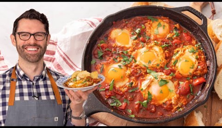 Easy Eggs in Tomato Sauce (Shakshuka)