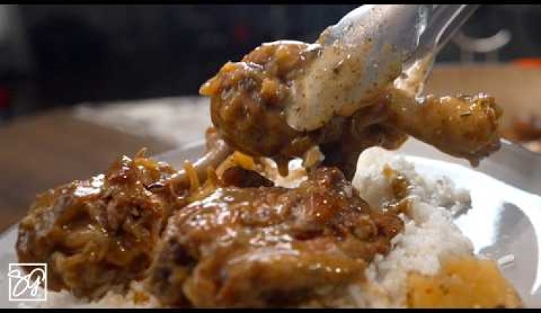 Mouthwatering Stewed Chicken in Rich Gravy!
