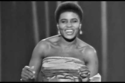 Miriam Makeba - Qongqothwane (The Click Song)