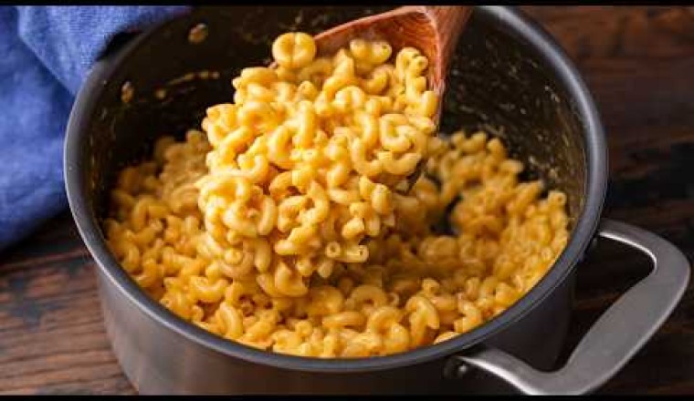 Creamy Stovetop Mac and Cheese - Easy Thanksgiving Side