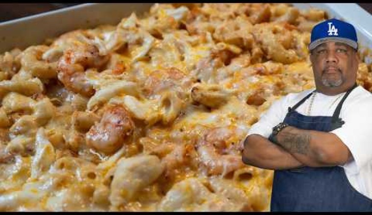 Cheesy Seafood Mac and Cheese