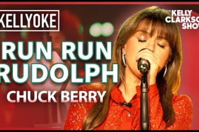 Kelly Clarkson Sings 'Run Run Rudolph' by Chuck Berry