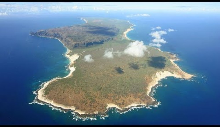 Here’s Why This Forbidden Hawaiian Island Is Completely Off Limits To The Public