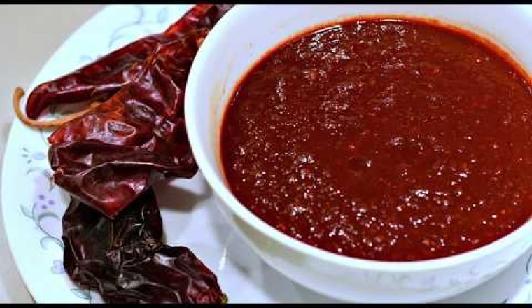 New Mexican Red Chile Sauce
