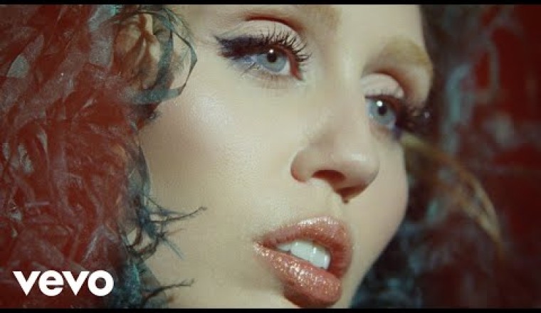 Miley Cyrus Unveils ‘Something Beautiful’: A Bold New Era of Music and Visual Storytelling