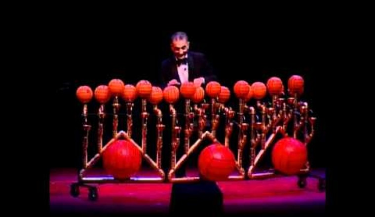 Les Luthiers, Rhapsody in Balls (Handball Blues), Lutherapia