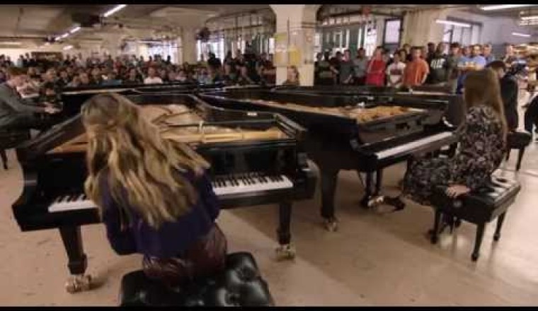 Live from the Factory Floor: The 5 Browns - Rhapsody in Blue (2015)
