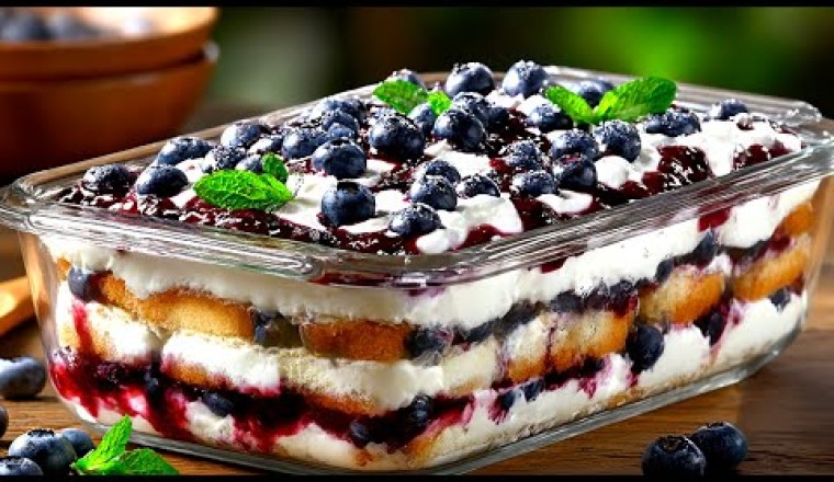 10 Minute Blueberry Tiramisu