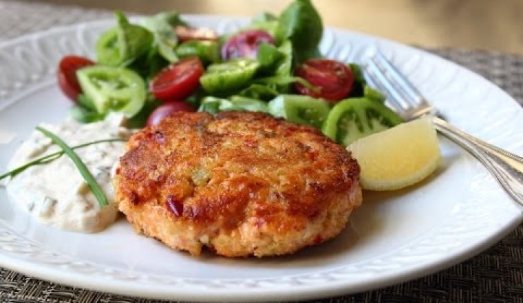 Fresh Salmon Cakes