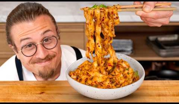 The Easiest Spicy Chili Garlic Noodles (2 Ways)