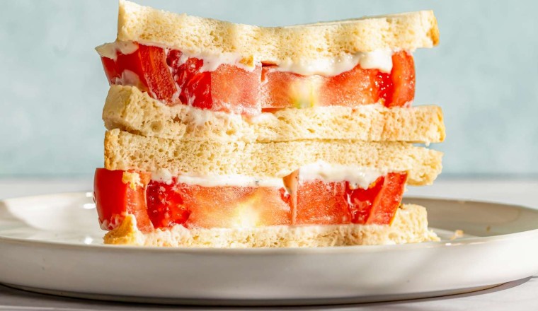 A Tomato Sandwich Tale: From English Gardens to the American Griddle