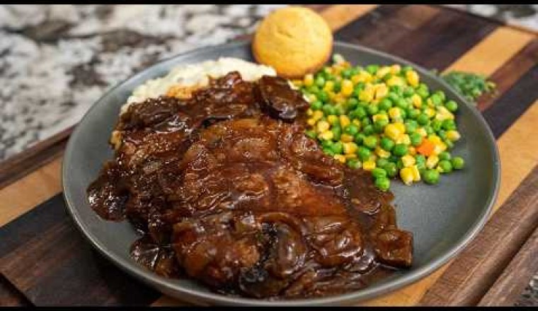 Crockpot Cube Steak and Gravy – Set It and Forget It