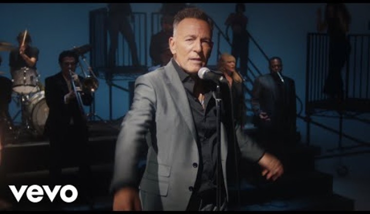 Bruce Springsteen’s Soulful Rendition of “Nightshift” by the Commodores
