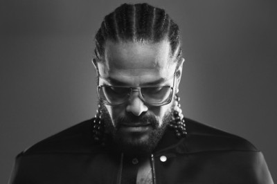 Maxwell – Neo-Soul Icon, RnB Visionary, and Smooth Falsetto Legend