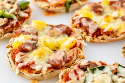 English Muffin Pizzas