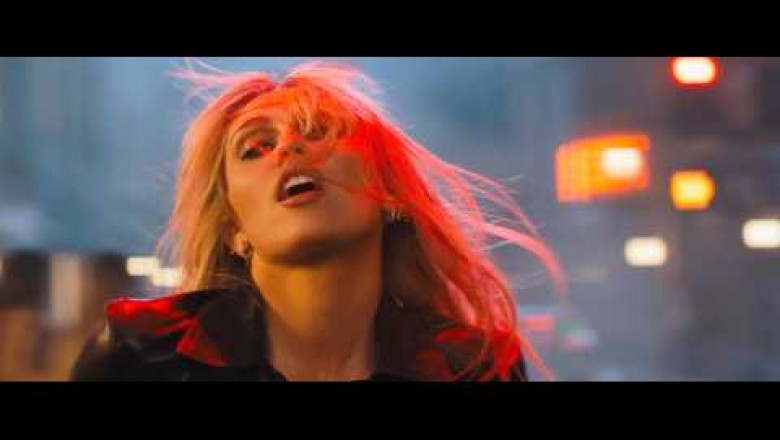 Miley Cyrus Turns Up the Heat With “Bass Persuades”