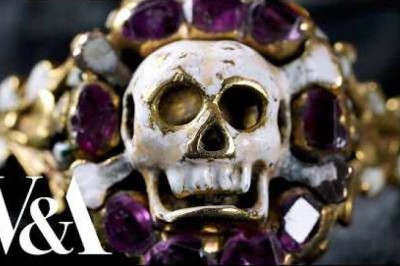 Creepy or Beautiful? Unboxing Memento Mori Skull Jewelry